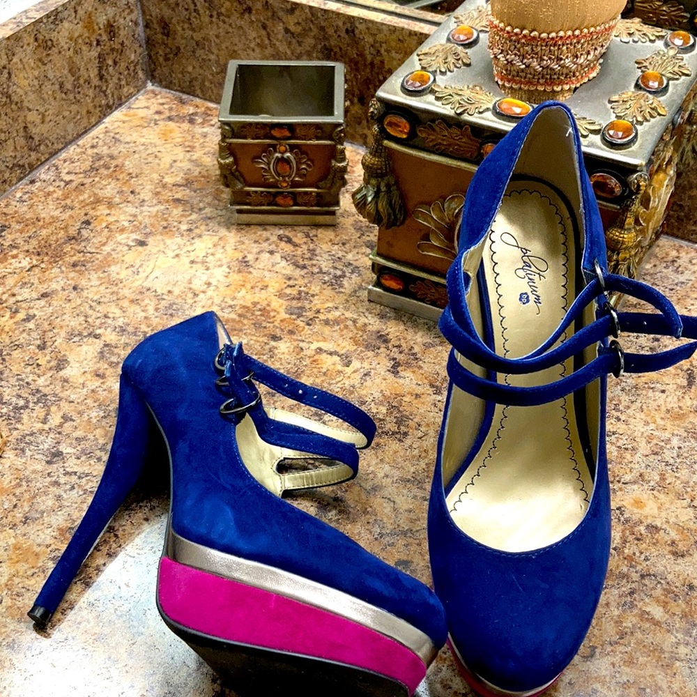 Ladies shoes